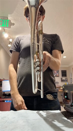 Crooked Trumpet Bell