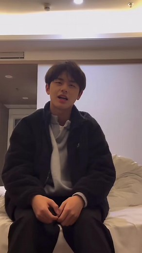 Clingy and Affectionate Chinese Boyfriend | Duh To Long!