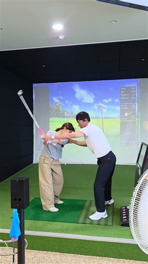 Essential Release and Hip Rotation Drills for a Solid Golf Swing #golf #dongtangolf #golfstar #go...