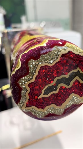 She’s a beauty queen 👸 Don’t forget to register for live sale !! #geodequeen #tumbler #fyp #fyppppppppppppppppppppppp #geode