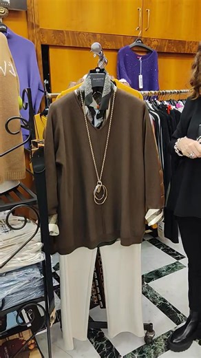 METÀ PREZZO 🤩🤩 Acquistando dai 3 capi in sù SCONTO del 50% Suuuuuuuper occasioni!!! Boutique Nanì ❤️ #saldisaldisaldi #abbigliamentodonna #modaglamour #colorimoda #saldiinvernali Io compro nei negozi genovesi io ❤️ | Boutique Nanì