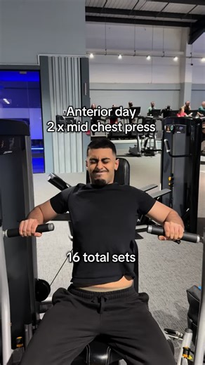 Mickey Mouse split #gym #fyp #training #sciencebased
