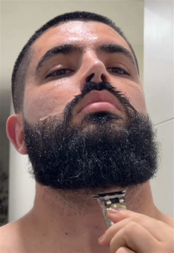 Rutina de Barba y Outfit Casual con Jeans Baggy