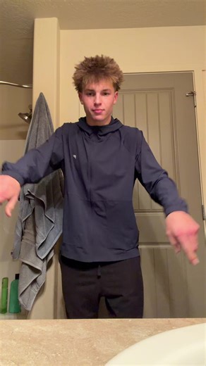 lando cooks (@lando.cooks)’s videos with life is incredible again - Mr Incredible