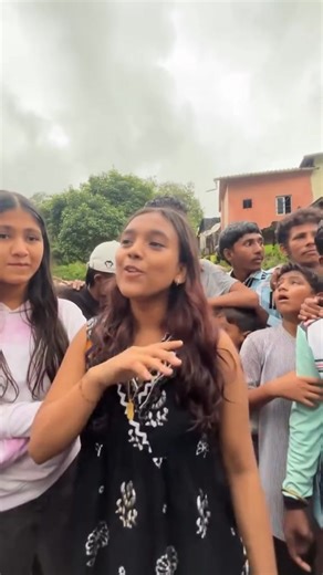 India viral girl rap from slum city #hindirap #rap #Indianrap | Straight Outta Street
