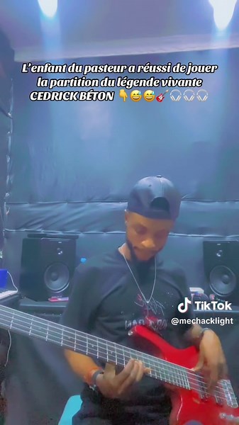 #creatorsearchinsights #🌺congolaise🌺😍 #viraltiktok #congolaise🇨🇩🇨🇬 #justepourrire #musicvideo @Abel quinte bémol @SPLENDIDE_INGUWA🎥 CM @Augustin Nyembo @CITÉ BETHEL CENTRALE @Moise mbiye