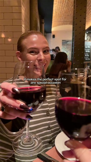 Lock in, steak & cocktail lovers… this is the reservation you need to know about 🥩✨ 🍽 Hawksmoor 💰 Mains from around £25 📍 Seven Dials, Covent Garden Step inside @Hawksmoor Restaurants Seven Dials for a dinner experience that actually lives up to the hype. Think moody lighting, elite service and steaks that deserve their own fan club. #thefork #datenightideas #sevendials #birthdaydinner #londonrestaurants