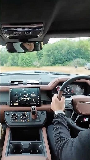 LR Defender Octa In Action!