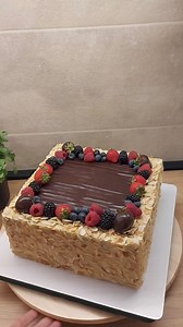 Moskva šnit Za neke divne ljude s ljubavlju, jer slave ljubav! Uzdravlje i nek' je večno! 🥂❤️ | Tanjini kolači