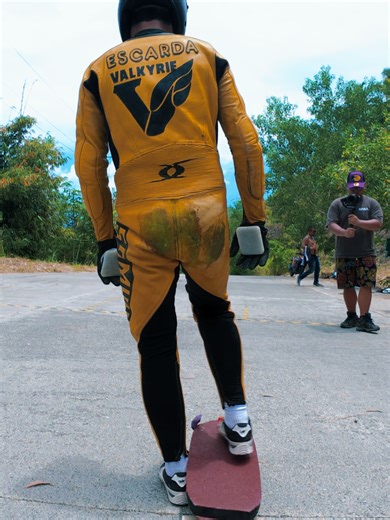 Raw Adrenaline Run | Pedro Escarda at Nasipit International Downhill Competition 2025 . . . . #PedroEscarda #NasipitDownhill2025 #GravitySports #RawRun #ExtremeSportsPH #AdrenalineRush #DownhillSkateboarding #SkateLife #FastAndFearless #FullSend