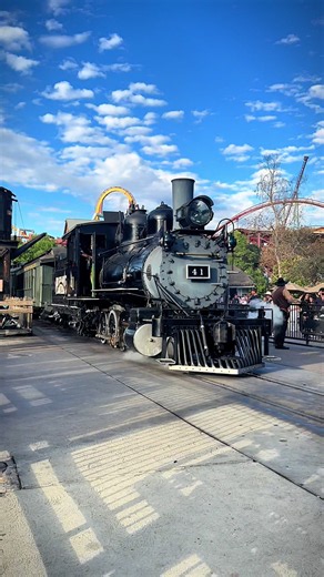 Rio Grande Southern Steam Locomotive 41 departs on the Ghost Town & Calico Railroad at Knotts Berry Farm. 🚂: D&RG 409 / RGS 41 ⛽️: Oil Burning 🚂: 2-8-0 C-19 Consolidation 🛤️: 36” narrow gauge 🚂: Baldwin | 1881 📸: September | 2026 #traintok #steamtrain #themepark #trainride #trainspotting @Knott’s Berry Farm
