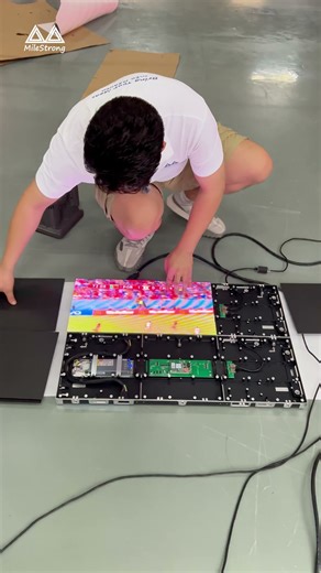 LED module installation demonstration#leddisplay #ledscreen #ledwall #ledpanel #ledinstallation