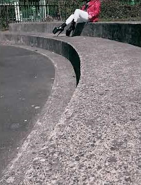 Walking in 9 inch extreme platform heels #extremeheels