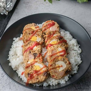 Embutido Recipe (Filipino Meatloaf)