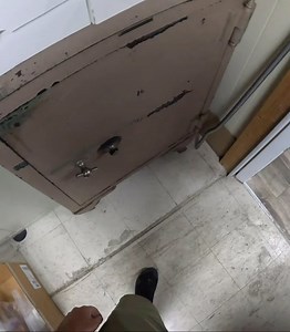 How to change the combination on antique York safe #antiquesafe #antique #combochange #1950s #beauty | Miki Benyair