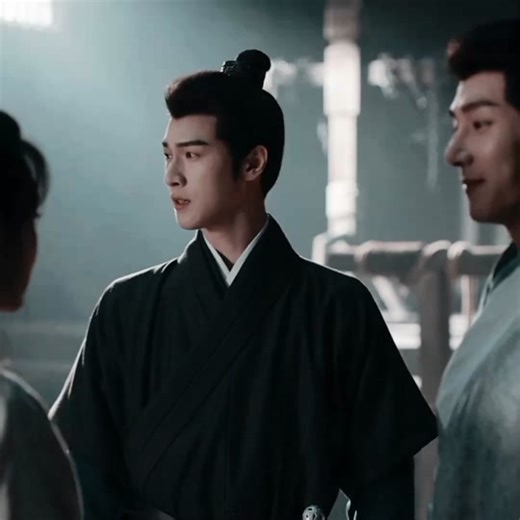 Iconic Back-Hand Slap in Chinese Drama Blossom