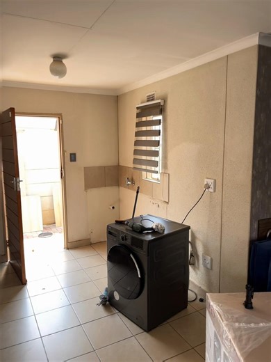 Modern Kitchen Ideas for Small Spaces