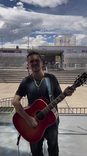 Así fue tocar “Baby Please” en la @Feria Nacional de san Marcos 🔥 #music #musica #musicosentiktok #viral #CUPRAxROSALIA #foryou #parati #fyp #humor