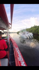 1.2M views · 129K reactions | 37’ Grady White stuck on the edge of the river bank, definitely not a light boat! Quick easy job with the right equipment! We’re 24/7 365 and we specialize in getting you out of bad situations! #ezcaptainhooks #boating #fail #towing #boatus #captainretriever | Captain Retriever | Facebook