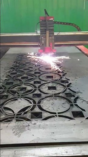 Работает станок на Mach3 + THC7Prof Вырезается сложная панель