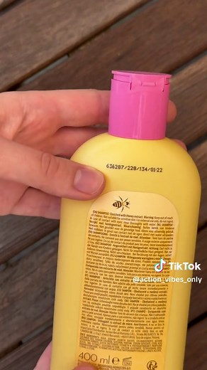 Explore the Benefits of Honey Shampoo