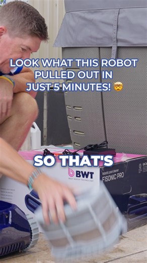 💦 Meet the F1 Sonic Pro — Your New Pool Cleaning Hero! Say goodbye to manual scrubbing and hello to effortless cleanliness! Our latest video shows how the F1 Sonic Pro cordless pool robot makes pool maintenance faster, smarter, and more efficient. Whether you’re battling debris, leaves, or algae — this little powerhouse gets the job done. 👉 Watch now! ✨ Why it’s awesome: 🔹 Totally cordless — no messy cables 🔹 Easy to use on any pool surface 🔹 Saves you time (and backache!) #PoolCare #PoolCl
