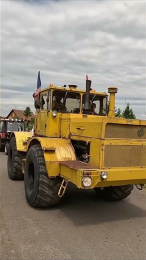 Not a Tank, But Almost 😅 | Now This Is Machinery! Kirovets