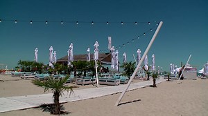 Plaje din Mamaia, amenajate cu mii de euro ca sa atraga turisti. Beneficiile de care au parte romanii in aceste locuri