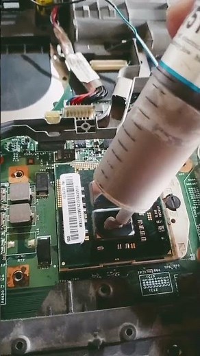 Laptop heating solution use thermal paste
