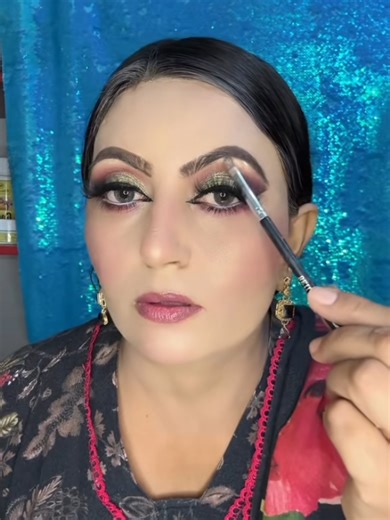 Makeup Tutorial by Parihan Baloch for February 1