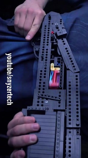 Reloading a LEGO Spas-12 in slomo....#LEGO #spas12 #shotgun #foryou #oddlysatisfying #slowmotion #sounds