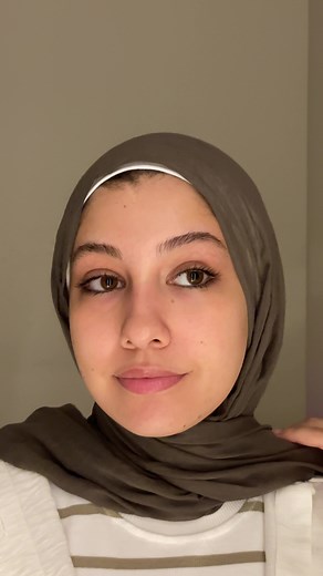 Get a Natural and Radiant Look with these Makeup-Free Beauty Tips