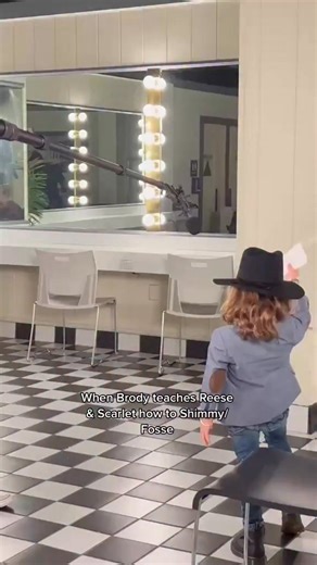 When Brody is out here teaching Reese Witherspoon and Scarlett Johansson how to shimmy Fosse like it’s just another day 😎✨ Icons learning from the boss—who nailed it best?! 👀🔥 #ShimmyFosse #BrodyOnSet #DanceIconEnergy #BossBabyBrody #StagePresence #DanceTeaching #MainCharacterMoment #SetLife #LegendInTheMaking 💃🕺✨ | Boss Baby Brody