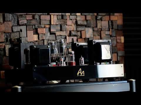 Audio Note Kit1 300b stereo power amplifier demo