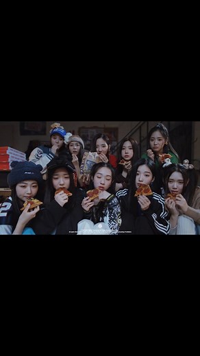 tripleS(트리플에스) ‘Rising’ Commercial #tripleS #트리플에스 #トリプルS #Rising #ASSEMBLE