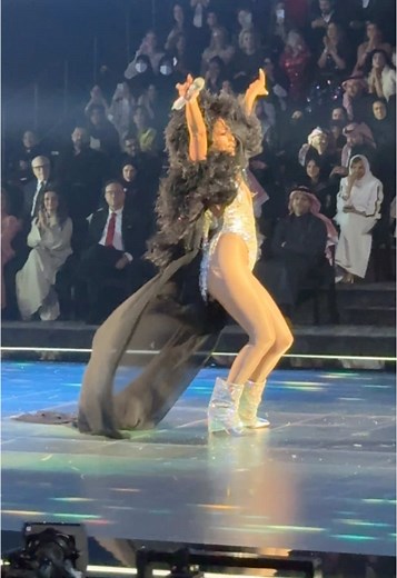 Jennifer Lopez Stuns in Elie Saab Fashion Show
