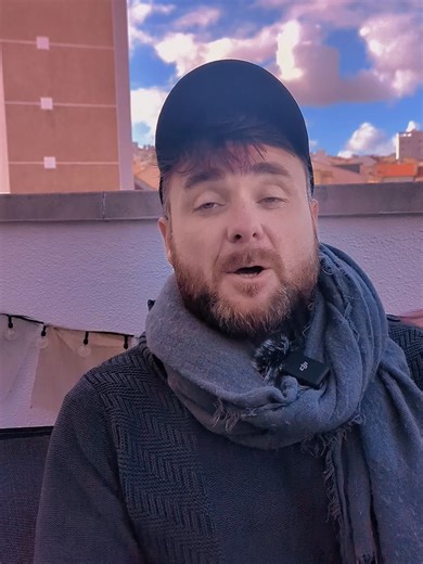 This isn’t about time management. It’s about mental inventory. If you want new manifestations, new opportunities, and a different path in 2026, you have to stop carrying the mental weight that keeps looping the same scene. Drop the regret. Make room. Let the simulation render something new. #Simulation #SimulationTheory #Manifestation #MainCharacterEnergy #MindsetShift #SelfGrowth #SpiritualTikTok #MentalReset