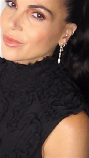 The Lana Parrilla in a new video posted by makeup artist Vincent Oquendo after preparing for the premiere of "The Rainmaker" that took place yesterday, the 11th, in New York 🫦🖤 | EvilRegal - Lana Parrilla