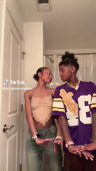 diamond g. (@gorgeoussoneee) - yalllllll i have a girlfrienddddddddd 🥹but take 2 lol @TheARTI$T ❤️ #wlw #diamondg #wuhluhwuh #lgbtq #femsoftiktok