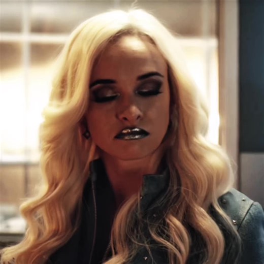 Sweet but Psycho: Killer Frost Edit
