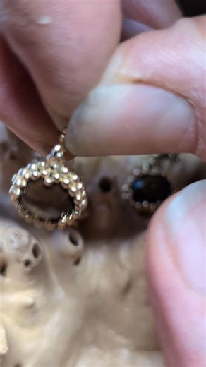 A few beautiful fire Agate eyes framed in 18 karat yellow gold. Each pendant is one of a kind, there is nothing else like them! I could not repeat any of them, each gem is unique! Eric Bulger cut the last gem in the video. This gemstone is unique to North America and has not been found any other place in the world! #differentseasonsjewelry #handmadejewelry #jewelry #agate #fireagate #art #handengraving #lapidaryartist #lapidaryart #gem | Mark S. Anderson