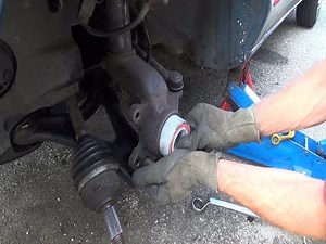 Changing the wheel bearing in place without removing the hub carrier
