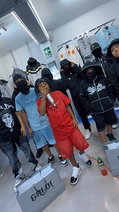 @calulo.og vuelve a GALOI con su nuevo look para la SEMANA GALOI 🔥 Listo pa’ romper el micro libre con toda la mafia 🎤🥷 #galoi #drip #SemanaGaloi #gamarra #maleanteo | Galoi Drip