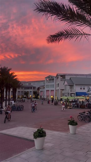 30K views · 1.1K reactions | A beautiful night in #SeasideFL. 懶 | Seaside, FL | Facebook