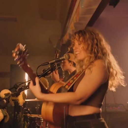  MORNINGTON PENINSULA  SUNDAY LEMONADE One show only for a family...