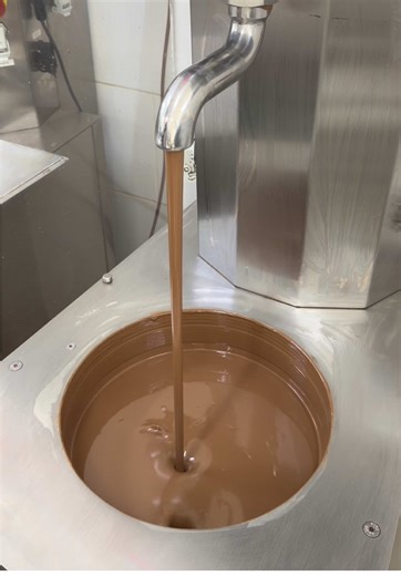 Jantung Suka Dessert dan Hi! Rabbit. 3 mesin ini di Hi! Rabbit, 3 lagi di Suka Dessert. Darlings tau apa kegunaan mesin ini takk😁😍