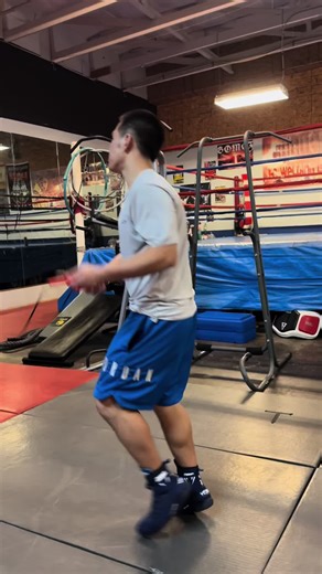 Gotta have rhythm with your feet to dance #jumprope #jumpropeworkout #fitnesschallenge #workout #workoutroutine