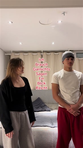 Understanding Body Language in Relationships