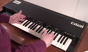 Inside The ARP Omni Synthesizer