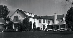 Pickfair Was An Iconic Hollywood Mansion — Until It Was Destroyed Due To 'Paranormal Activity'